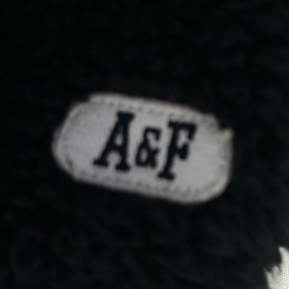 Super Cozy Abercrombie Teddy Zip Up Small - Picture 15 of 16